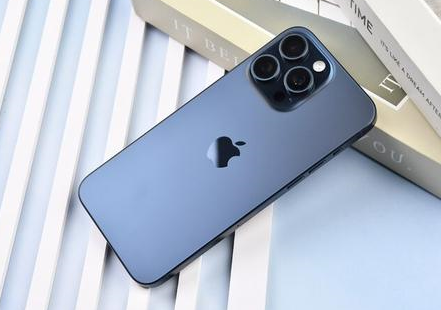 都安苹果维修点分享iPhone 15 Pro Max屏幕更换全新实操风险 